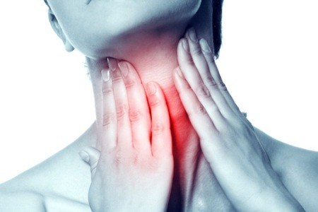 Làm thế nào để đối phó với bệnh đau họng COVID-19